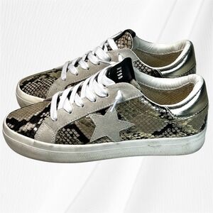 Steve Madden Starling Snakeskin Print Star Sneakers Size 8M
